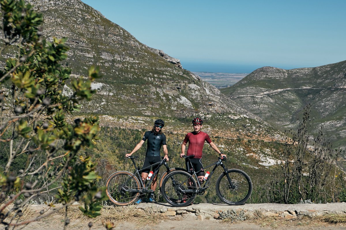 Rush Sports (@_rushsports_) on Twitter photo From the pine forests of Knysna to the urban routes of Soweto, we love hearing of riders thriving on their bikes.
Rush Sports celebrated this positivity, by dispatching Oli 'Pinner' Munnik to join 6 <a href="/signalbikes/">Signal Bikes</a> Shredders on their local trail 🚲💨🇿🇦
#WeRide From the pine forests of Knysna to the urban routes of Soweto, we love hearing of riders thriving on their bikes.
Rush Sports celebrated this positivity, by dispatching Oli 'Pinner' Munnik to join 6 <a href="/signalbikes/">Signal Bikes</a> Shredders on their local trail 🚲💨🇿🇦
#WeRide
