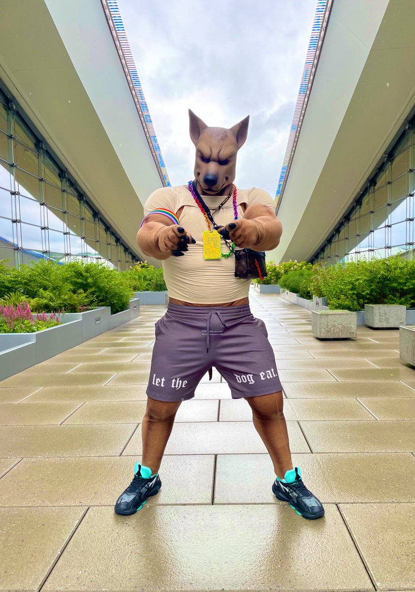 cainenines's tweet photo. ⚠️WARNING!⚠️
Hot stuff comin through~
#furry #furries #fursuit #fursuits #fursuiter #fursuiting #FursuitEveryday #furrycommunity #furryfandom #canine #dog #pup #puppy #pupplay #woof #xolo #anthrocon #pittsburgh #pgbh #city #rooftop #MondayMotivation #MondayMood #Mondaymorning https://t.co/LRxqnW1Oae