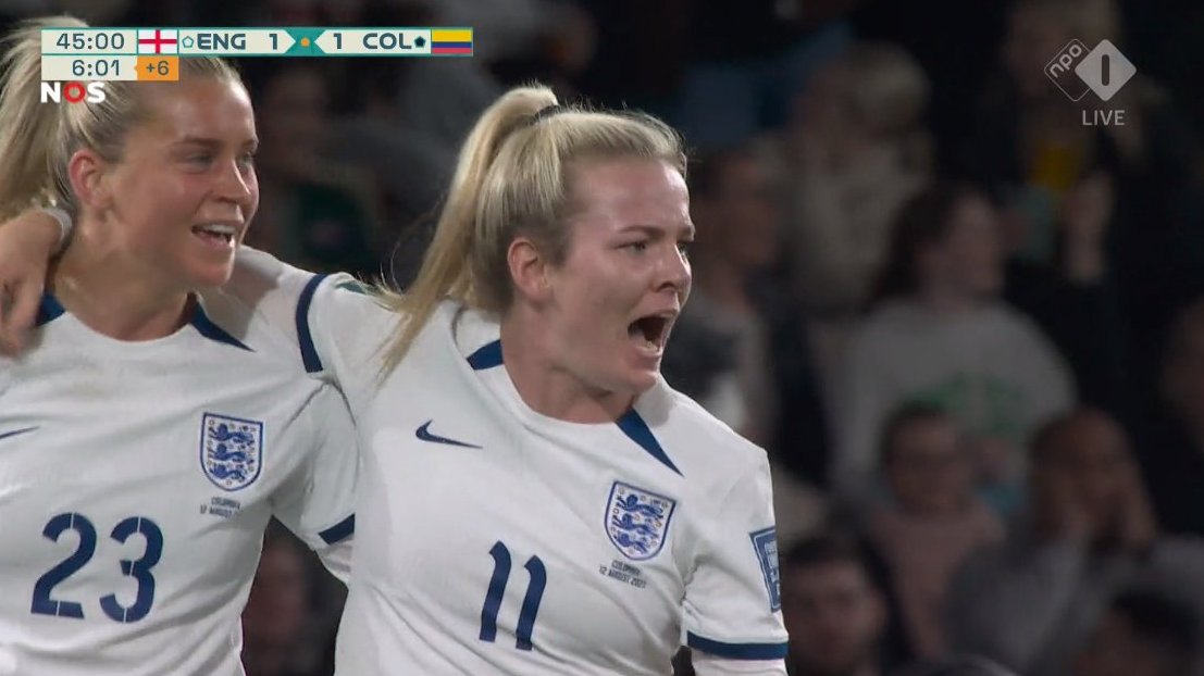 Foetbal247TBG's tweet image. Lauren Hemp (23 years and 5 days) became the youngest player to score for England in a World Cup knockout match, surpassing teammate Lucy Bronze (23 years and 237 days vs Norway in the round of 16 at Canada 2015). #ENGCOL #FIFAWWC