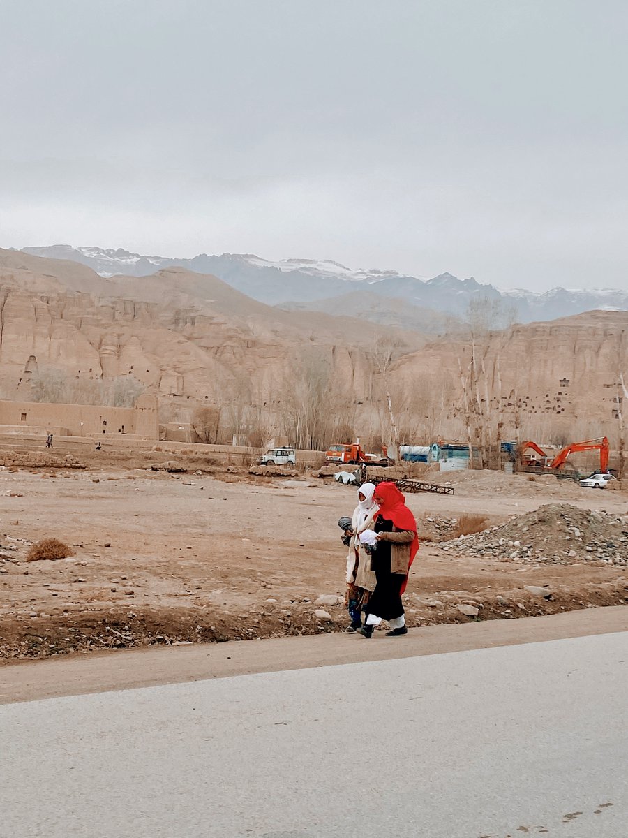 Farkhondeh Akbari tweet media