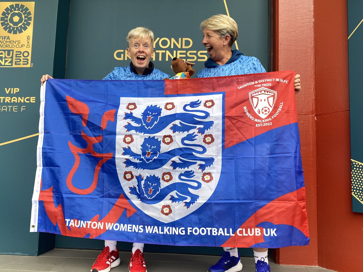 tauntonwfc's tweet photo. @Seabreezeju and @chillybreck have arrived in Sydney to cheer on and support #Lionesses #lionessesdownunder come on girls you can do this ❤️🏴󠁧󠁢󠁥󠁮󠁧󠁿⚽️ https://t.co/O2OOE1Mm1K