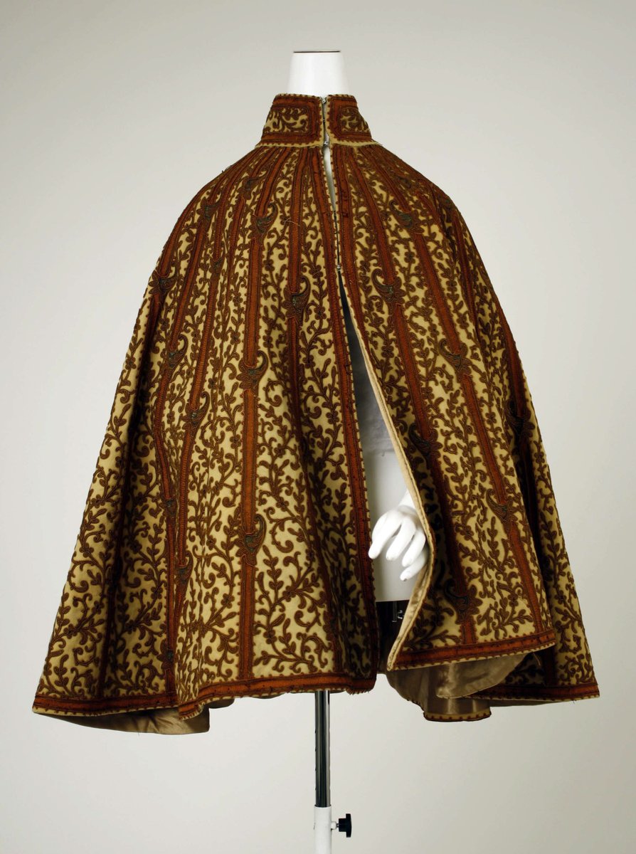 wikivictorian's tweet photo. Cape by Manby, 1890s. The MET. https://t.co/wpBtFzqzkY