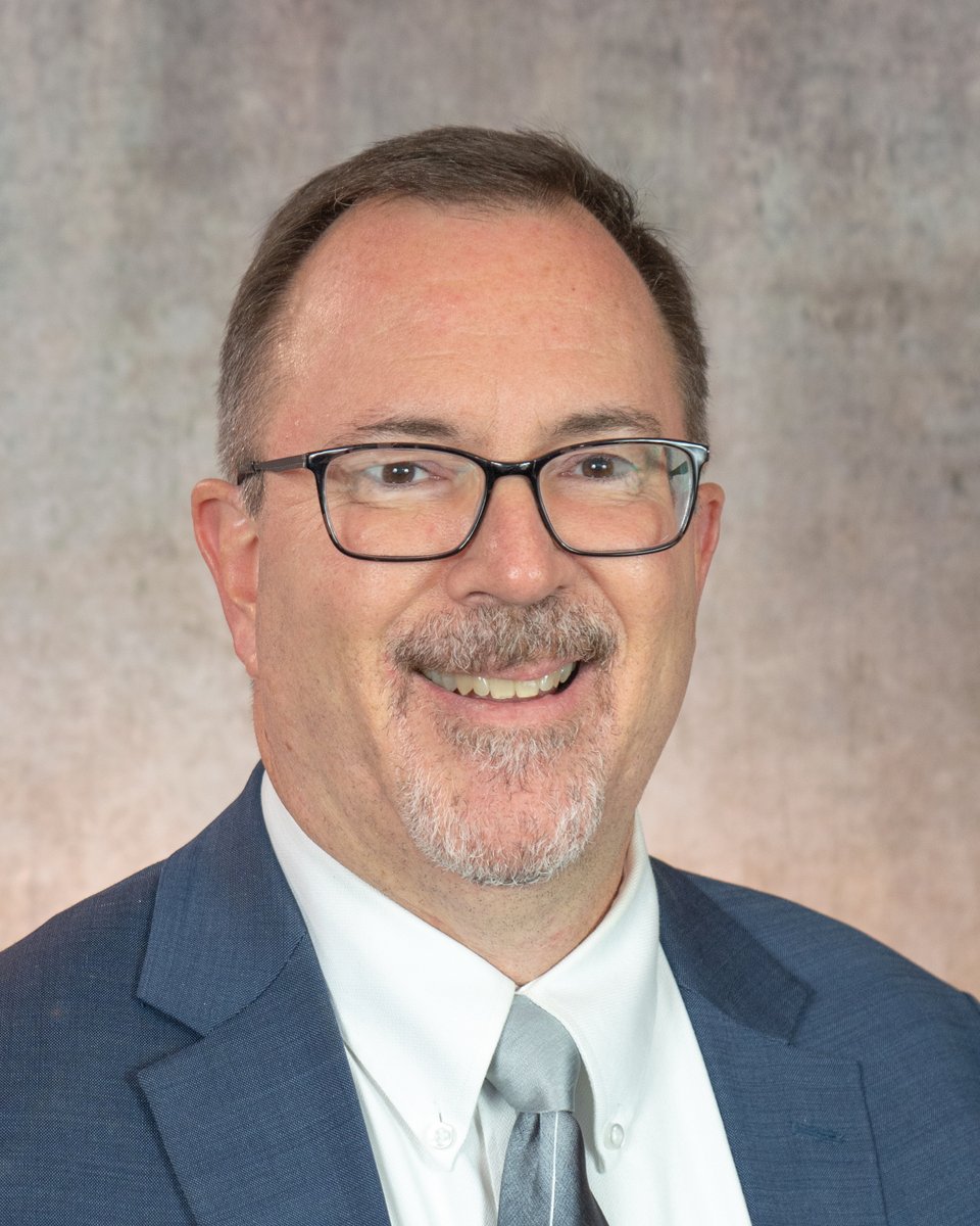 Councilconvo's tweet photo. This week on #councilconversation I return to @MunicCK to check-in with Mayor @DarrinCanniff. We get an update on the comings &amp; goings in CK! Listen to his first conversation, a teaser and see our topics below. Tune in Thurs at 7pm for the conversation

https://t.co/PoXEhKbxat https://t.co/SNt8wJIMlk
