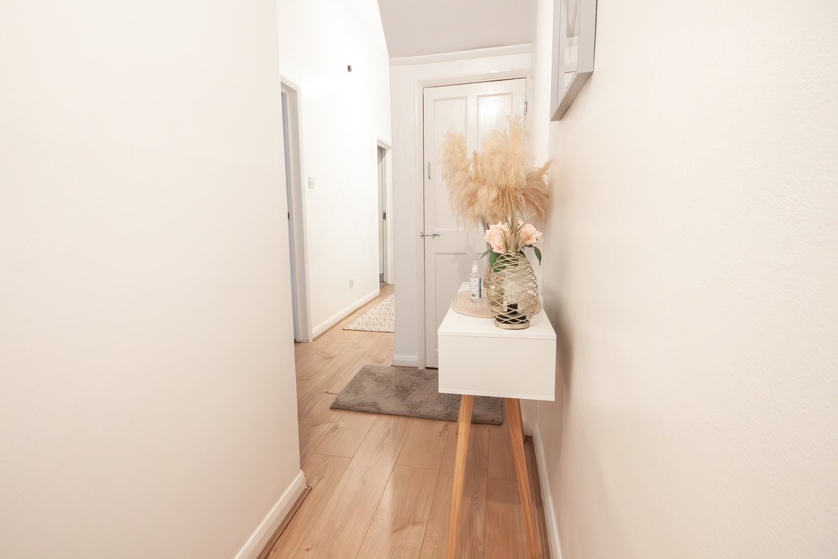 AbacusEstates's tweet photo. One of two self contained flats with the potential of converting back to a family house (STPP) 📲👀
 
📍Bathurst Gardens, NW10 - FOR SALE 

Check our bio for more details!

#forsale #saleproperty #londonproperties #london #estateagency #realestate #realestatelife #property https://t.co/Lo0oprZk6S