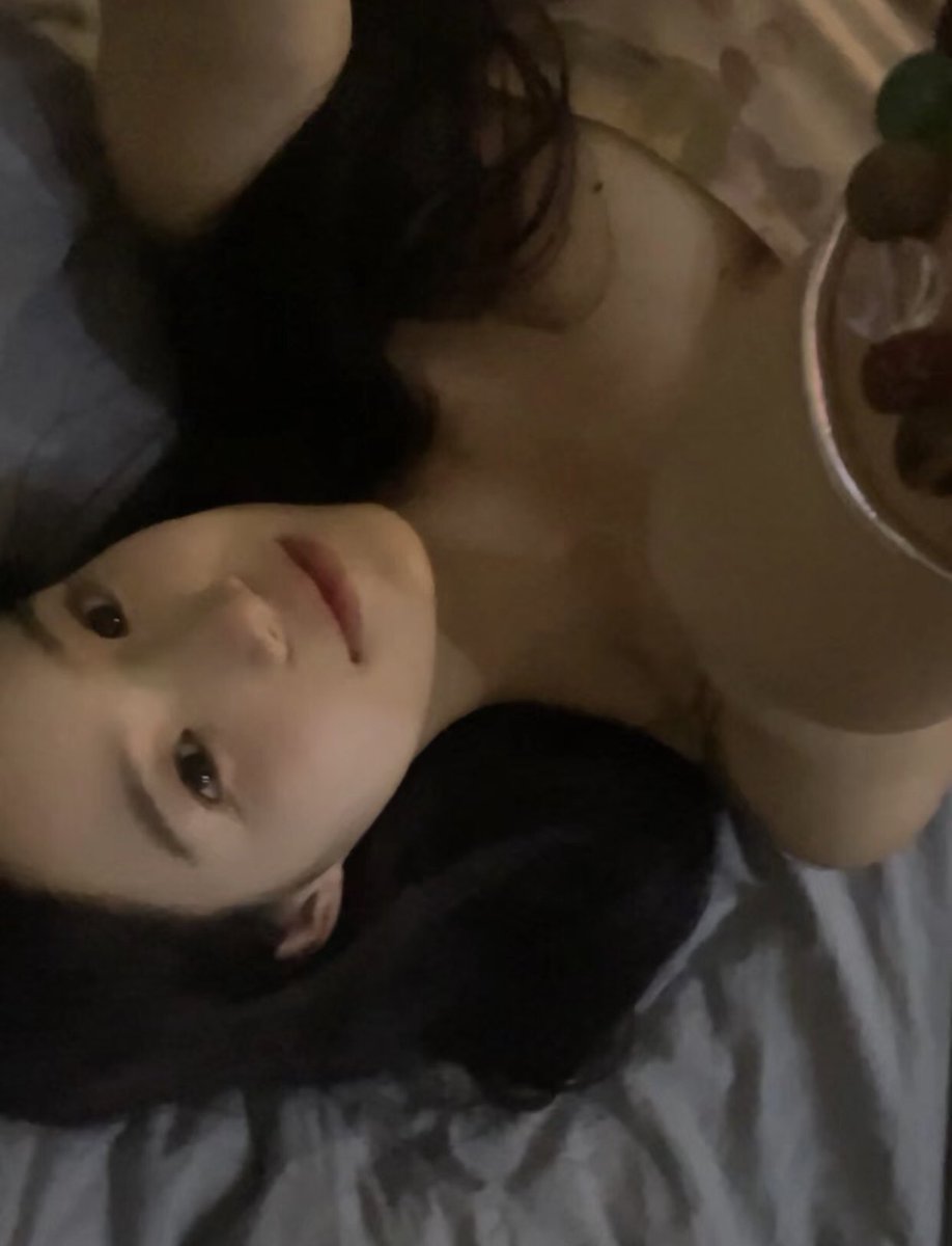 dWvOa577's tweet photo. 今晚来我家做题，我做口算题，你做填空题。 https://t.co/xRbuXzp1uS