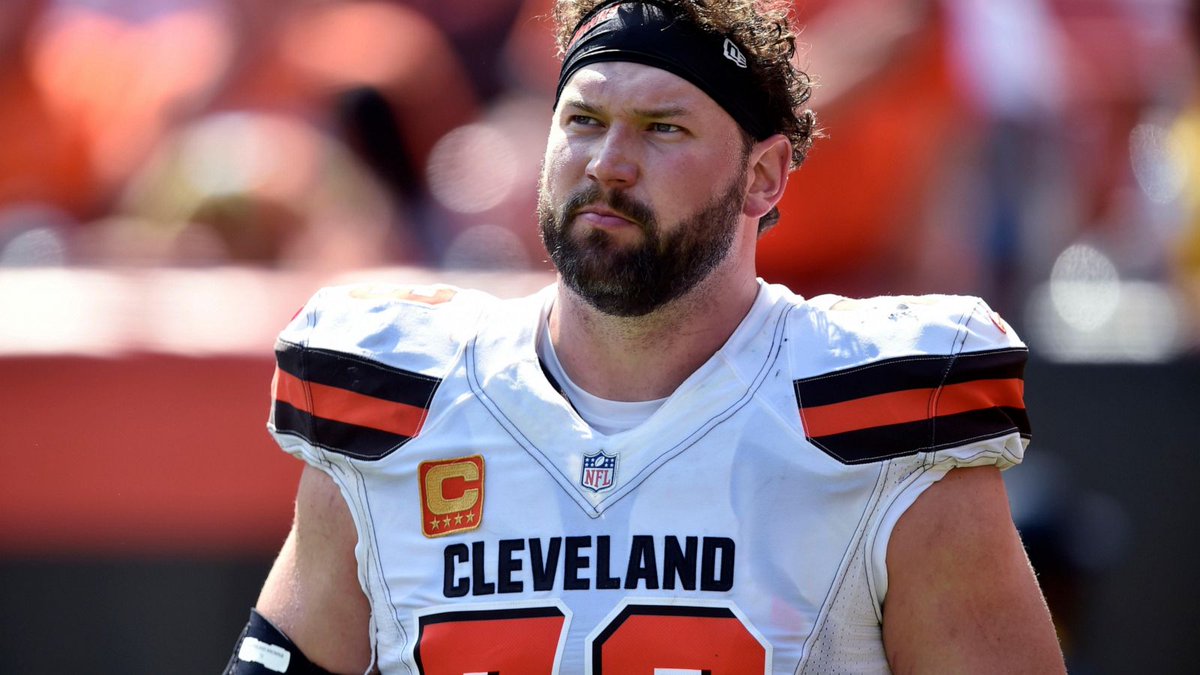 BIGPLAY's tweet photo. You can only bring back ONE Browns legend in their prime to play on this current roster.

Who you bringing back? #DawgPound https://t.co/miTPuNPtpM