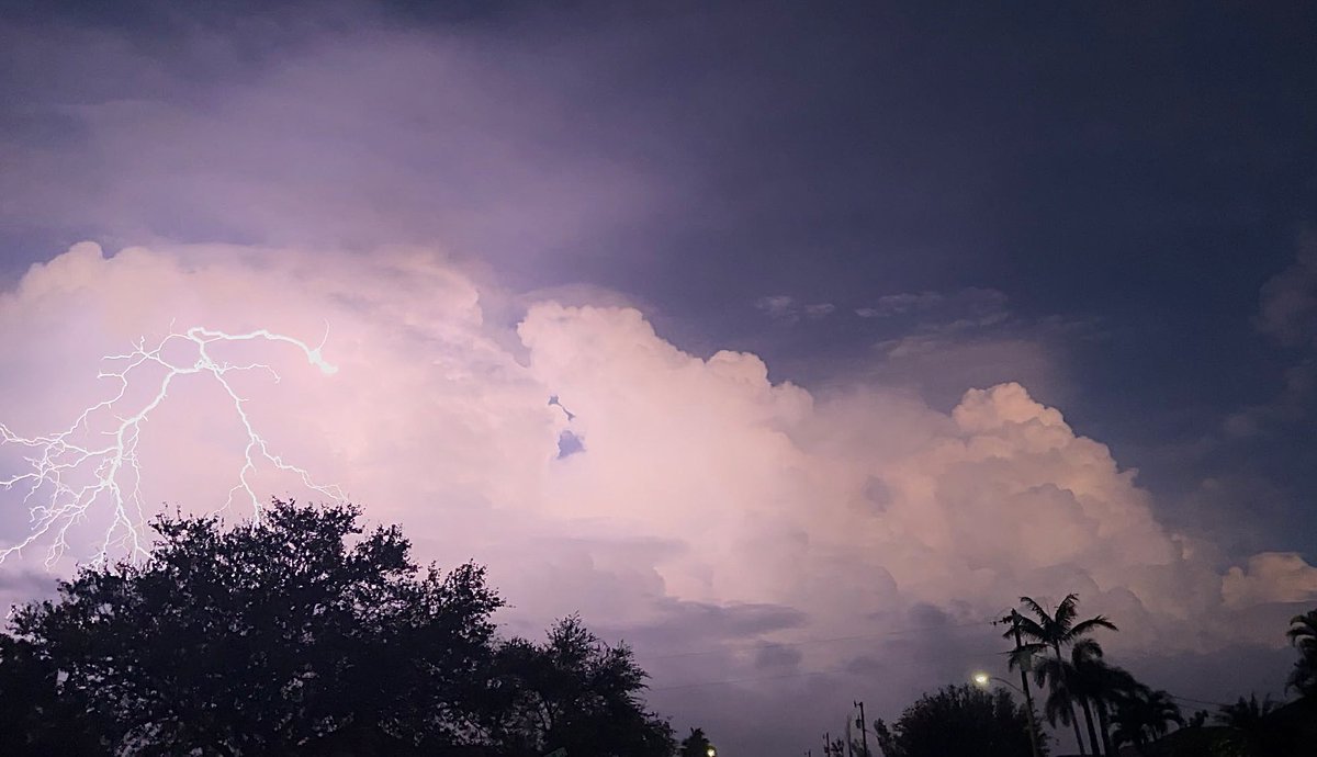 Zap! The view of this morning’s coastal lightning show from Cape Coral, FL. 🌌⚡️ Photo sent in by: @stayfreefl #weather #stormhour #florida #flwx #wx