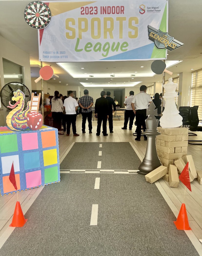 krinabear's tweet photo. 2023 Indoor SPORTS League 🏓♟️🎯🐍&amp;🪜🎲 https://t.co/kpyhf2puK0