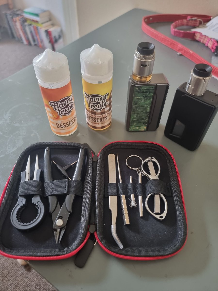 hawkstyle4life1's tweet photo. 2 months cigarette free loving the new setup thanks babe @PinkTheHawk1 #vapelife #flavour #cloudchaser #flavourchaser https://t.co/ZkQ3XfCMW3
