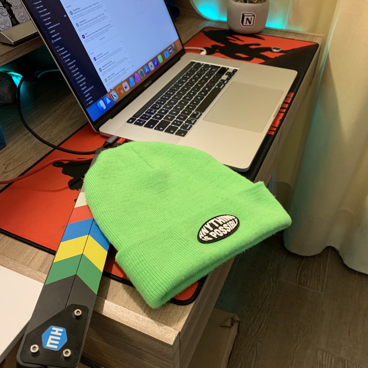 CanalMaxiHawk's tweet photo. Día de grabación 😎 comienza el proceso creativo @YTCreadores 🧠 #maxihawk #enjoylife #YouTubers https://t.co/B9d1wpUpJz