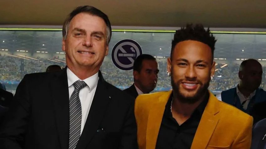 sensacionalista's tweet photo. Neymar vai jogar na Arábia Saudita e será pago em joias e relógios https://t.co/f6MWHnPfVq