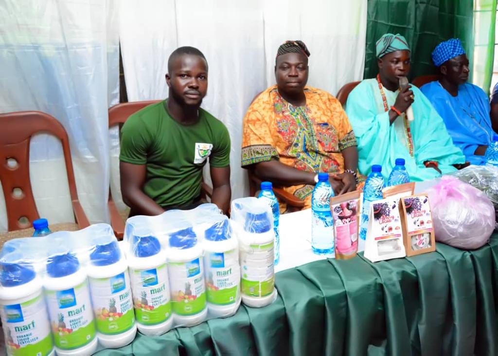 baayagro's tweet photo. As we prepare for the upcoming program at  Oke-Ogun, we are looking to empowering more small farm holders and we are not relenting on our commitment to empower small farm holders farmer with 5 million seedlings by the year 2025.

#baayagro #agritech
#cashew #smallfarmholders https://t.co/kF2pjv0jmQ