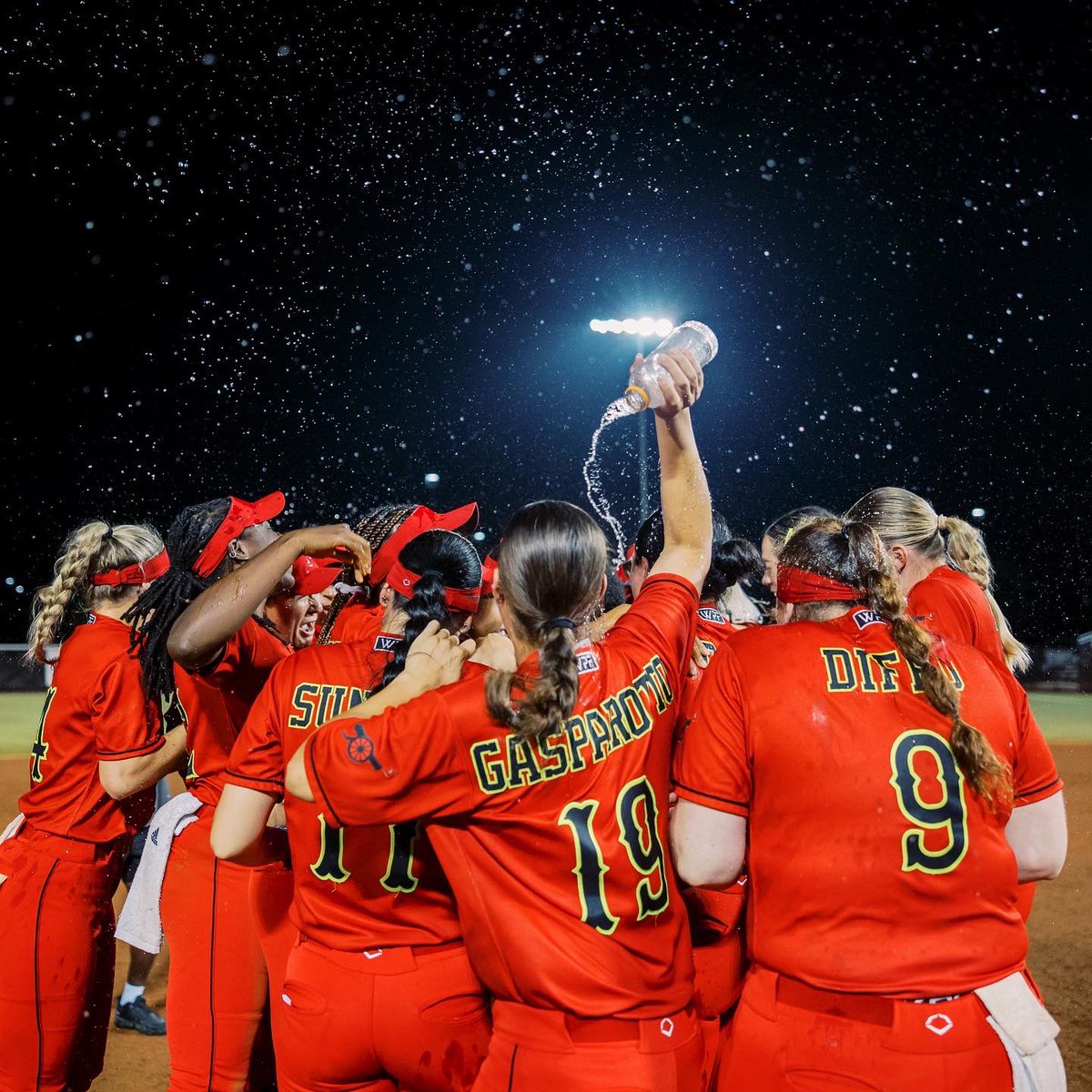 wprofastpitch's tweet photo. Woke up feelin' like a 𝘾𝙃𝘼𝙈𝙋🏆 https://t.co/9NKjCJOFqG