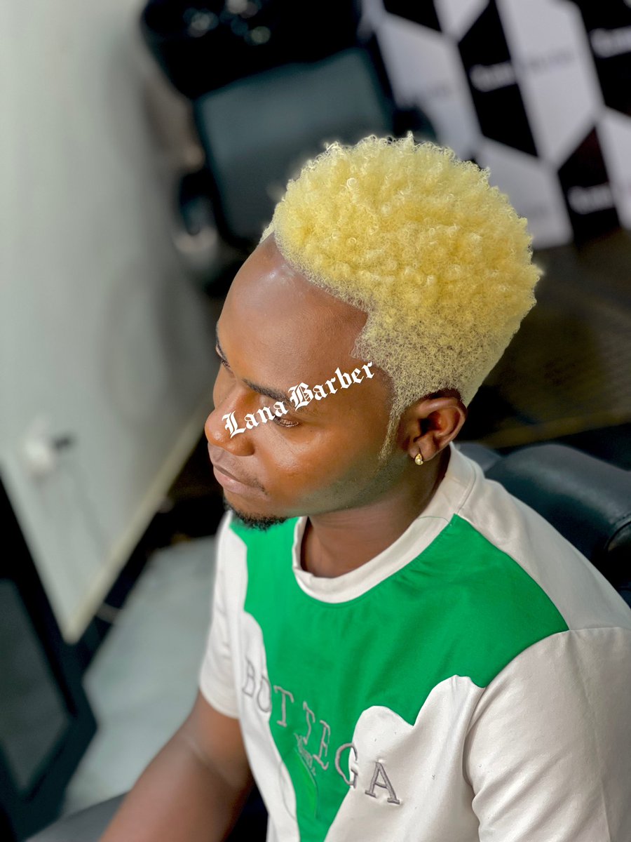 lanabarber256's tweet photo. Your hairstyle defines you, we are here to support you in that journey. Visit #LanaBarber256 https://t.co/29M4flqtML