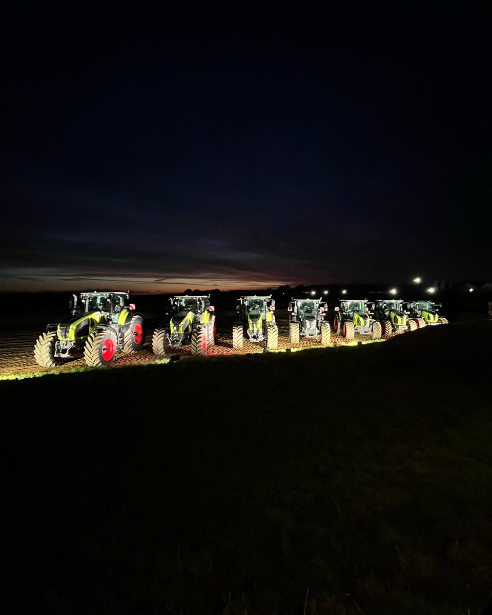 CLAAS_UK's tweet photo. A week of our Summer Sales Launch for the dealer sales network🚜
#CLAASUK #CLAASFamily https://t.co/ASDV8dasNx