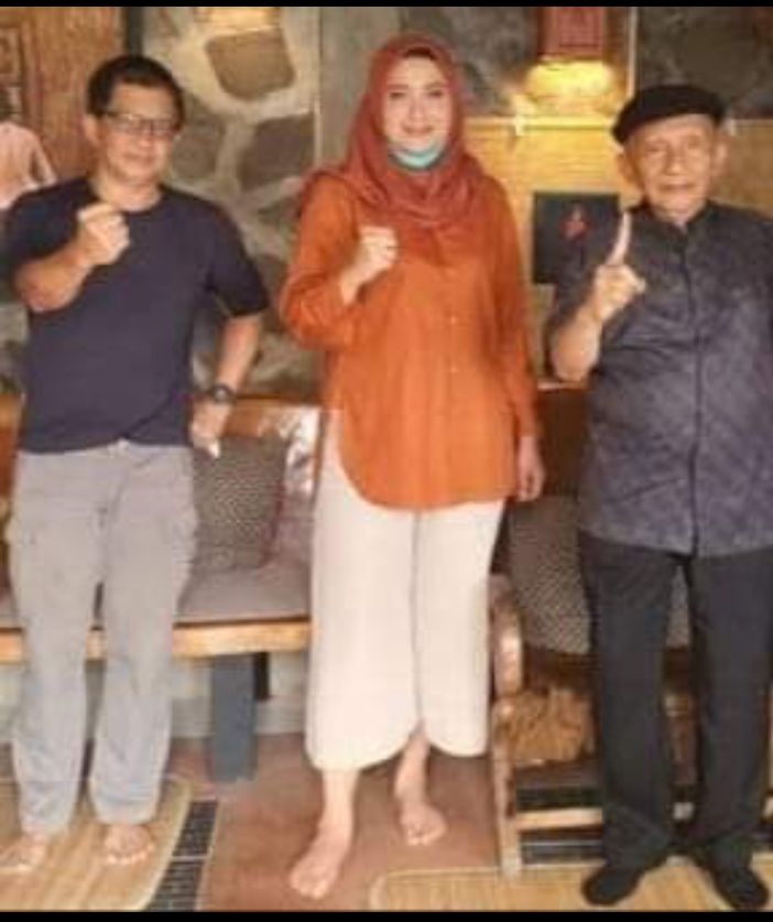 ONLY NEWS tweet media