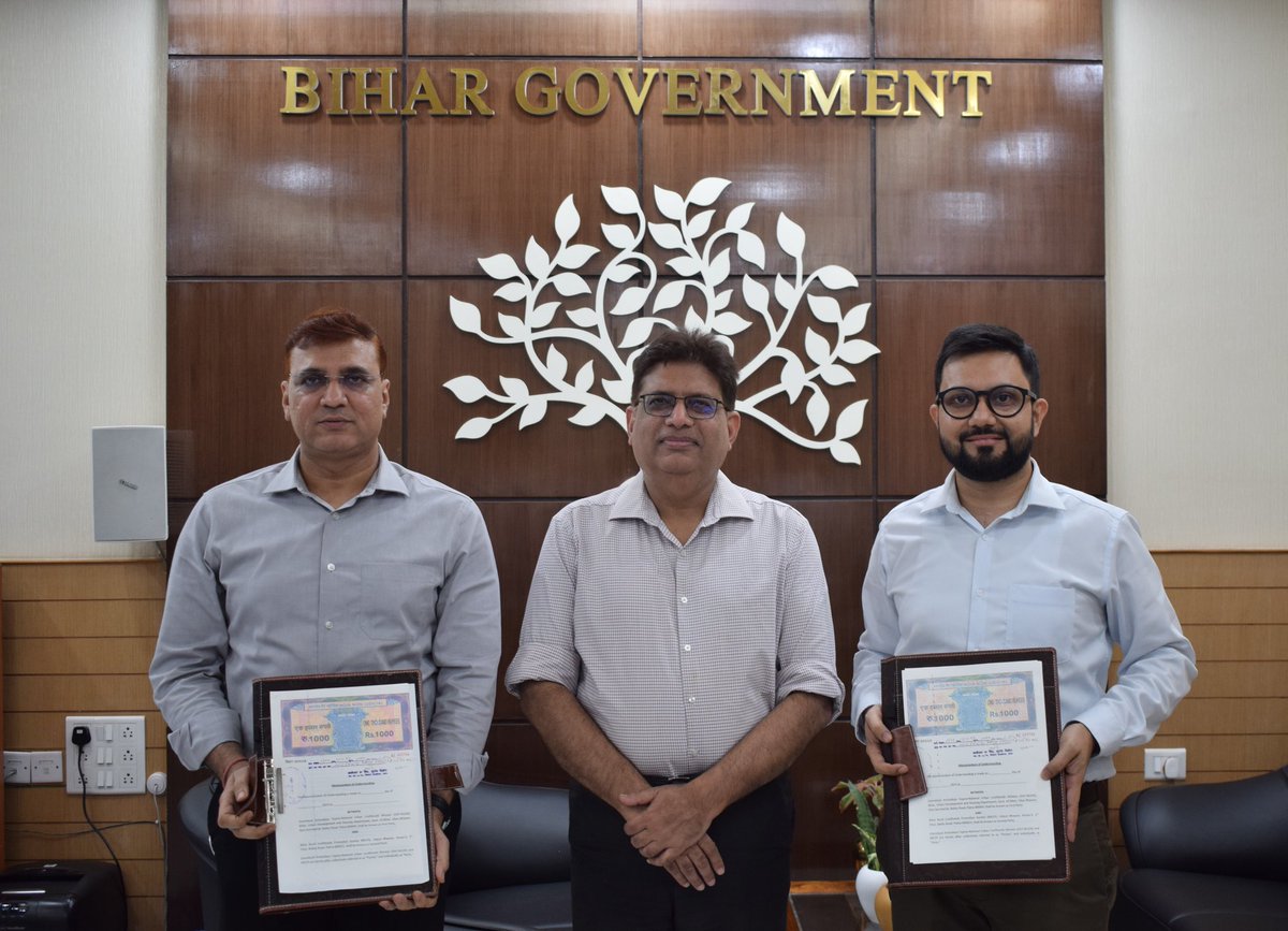 brlps_jeevika's tweet photo. Empowering Bihar's Urban Poor! @brlps_jeevika and @NULM_MoHUA join forces to revolutionize livelihoods in towns. A historic MoU signing paves the way for inclusive development and sustainable growth. https://t.co/EaXQCDEKWG