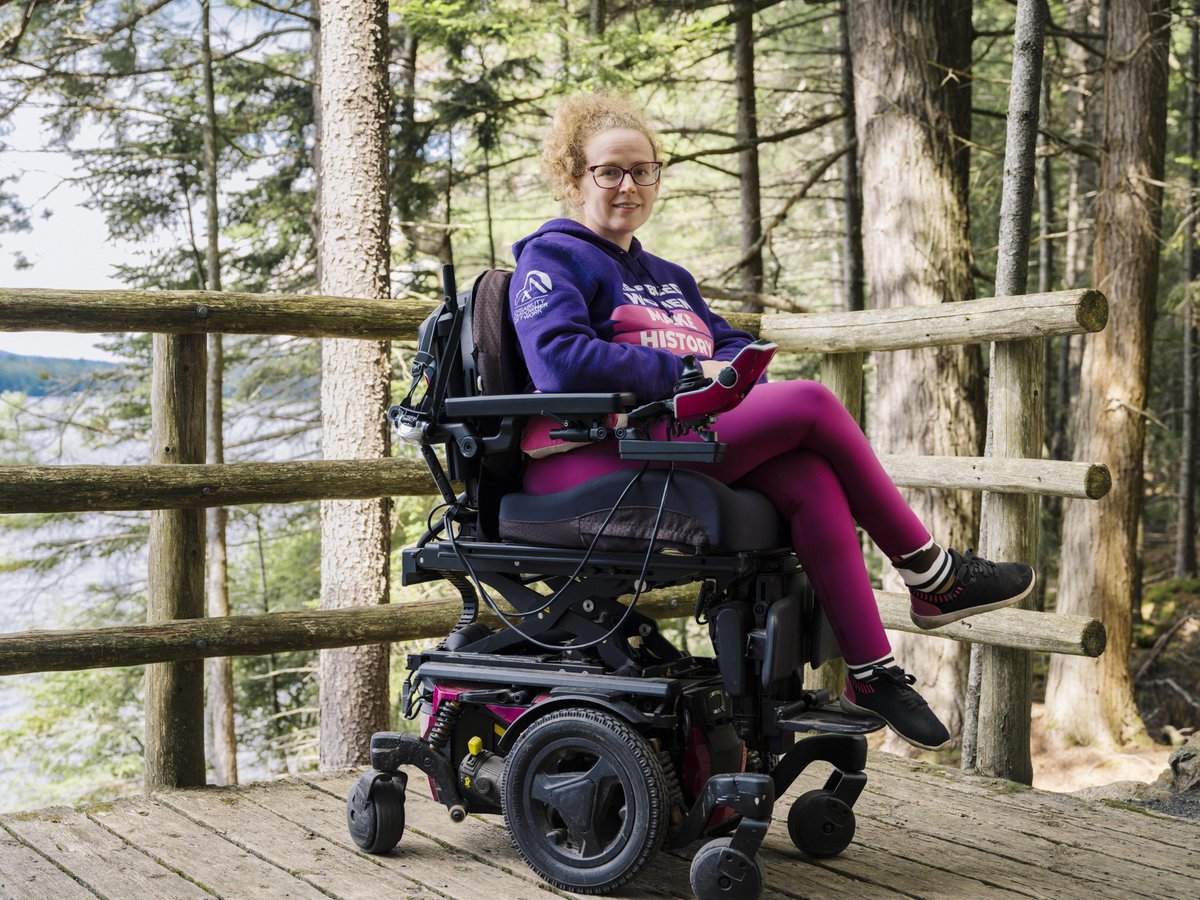 Meet Women of Worth Honoree, Stephanie Woodward, Co-Founder of @EmpowHerDis, an organization that connects, motivates and guides disabled girls and women to grow, learn and develop to their highest potential and have the confidence to lead. #LOrealWomenofWorth