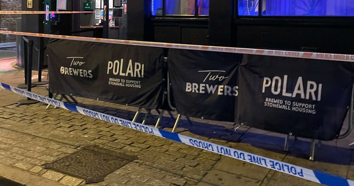 Two men were stabbed outside the Two Brewers in Clapham, London on 13 August in what is believed to be a homophobic attack 🧵 (1/8)