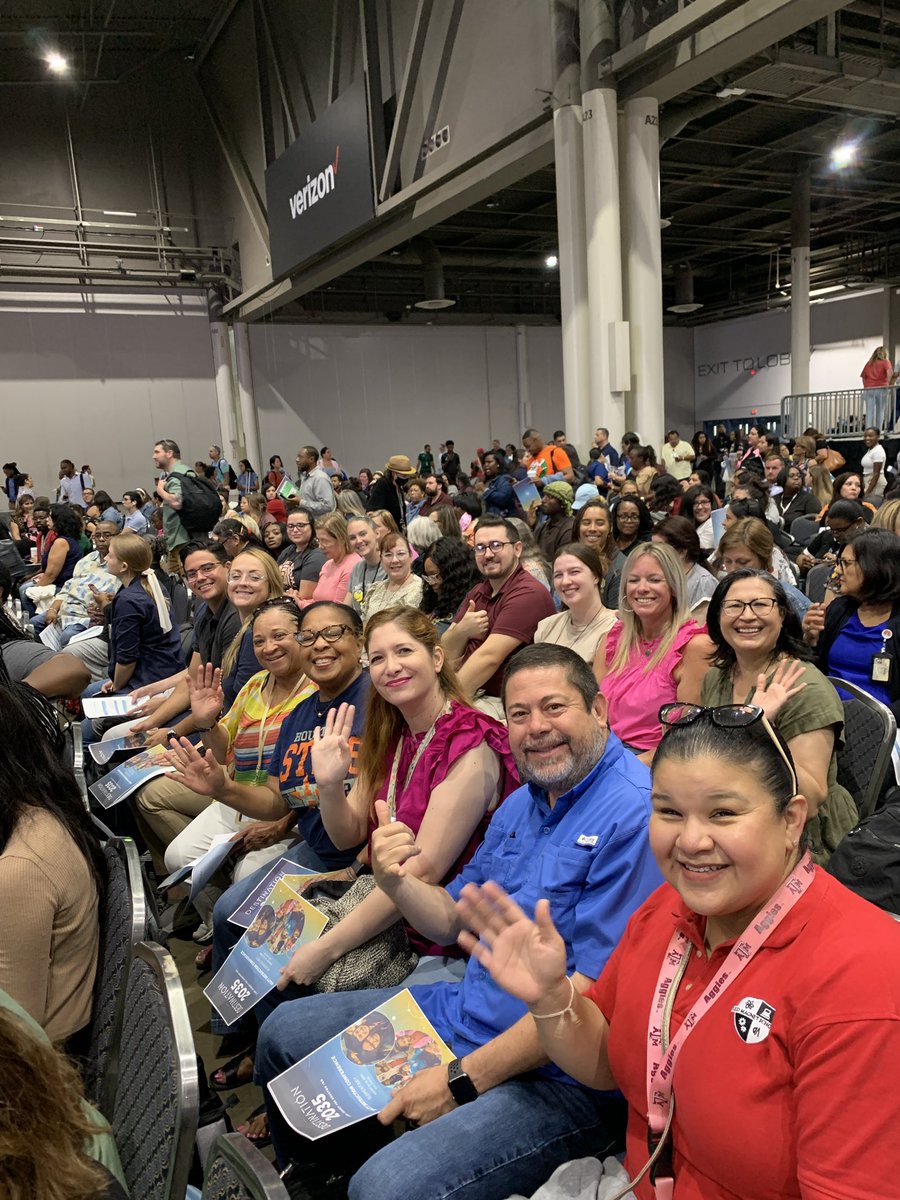 REDSTEM_Magnet's tweet photo. The Red Elementary School teachers and the rest of Houston ISD are ready to kick their school year off in style at NRG Center. Our students arrive on campus for the 2023-2024 school year in two weeks.
@REDSTEM_Magnet
#TeamRedSTEM
@HoustonISD https://t.co/VP2MgNbGd6