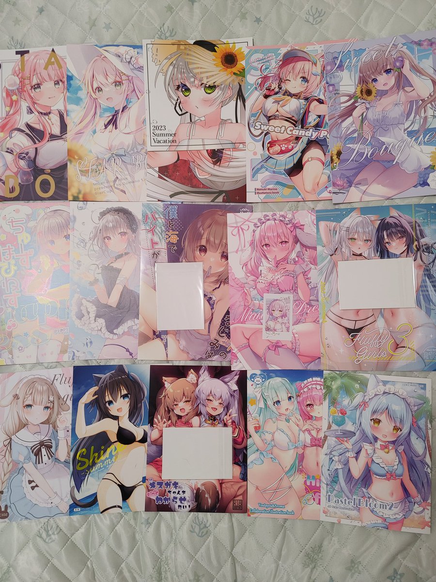 改めまして夏コミお疲れ様でした!
コミケへのサークル参加は初めてでしたがとても楽しかったです!
買った本や交換していただいた本はゆっくり読ませていただきます!
本当にありがとうございました!!m(_ _)m 