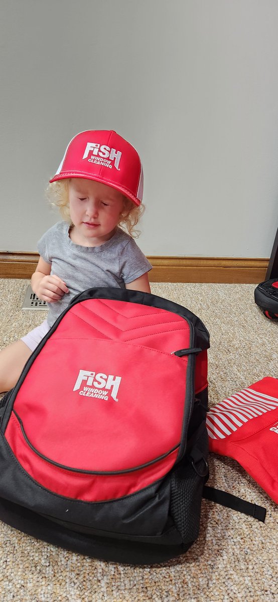 redFISHvan's tweet photo. Busy getting all your Back 2 School stuff taken care of?  Let us take care of your window cleaning so you have less to do.  (317) 559-3474 https://t.co/iqM2nTDupb