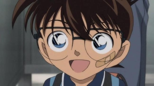 유키코가 (원래도그렇지만) 코난이 된 신이치를 왜 그렇게 귀여워 미쳐하는지 알겠음
가장 귀여울 나이에 도끼눈이 디폴트였던 아덜놈이 17살 먹고 초등학생 연기하느라 눈 땡글!! 하게 뜨고 다님 
너무 즐거울듯