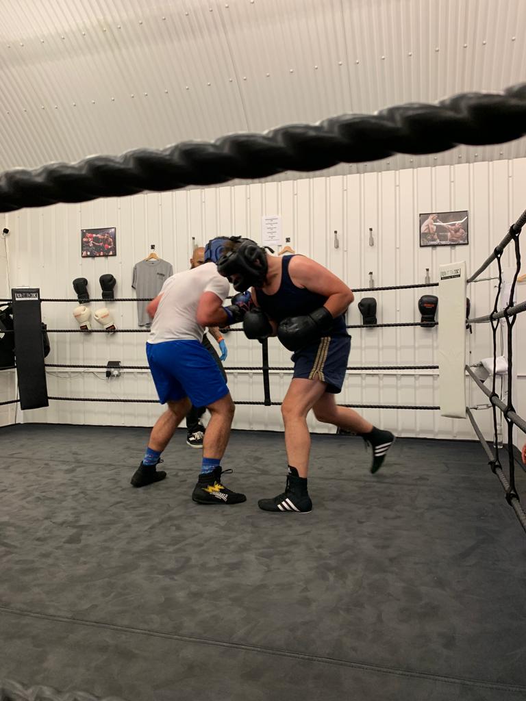 SamuelHunt's tweet photo. Took part in the first @Relentless_B_L fight night on Saturday. Barnstorming evening of bouts at a special gym. Raised some £ for the @RNIB, a charity I and other family members have benefited from. Especially their incredible talking books service.🥊❤️ https://t.co/5P8BOdEAL5 https://t.co/oqnjbpPSRD