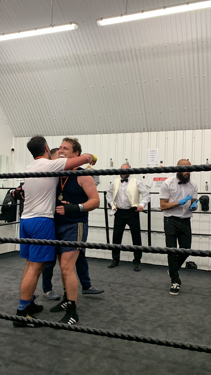 SamuelHunt's tweet photo. Took part in the first @Relentless_B_L fight night on Saturday. Barnstorming evening of bouts at a special gym. Raised some £ for the @RNIB, a charity I and other family members have benefited from. Especially their incredible talking books service.🥊❤️ https://t.co/5P8BOdEAL5 https://t.co/oqnjbpPSRD