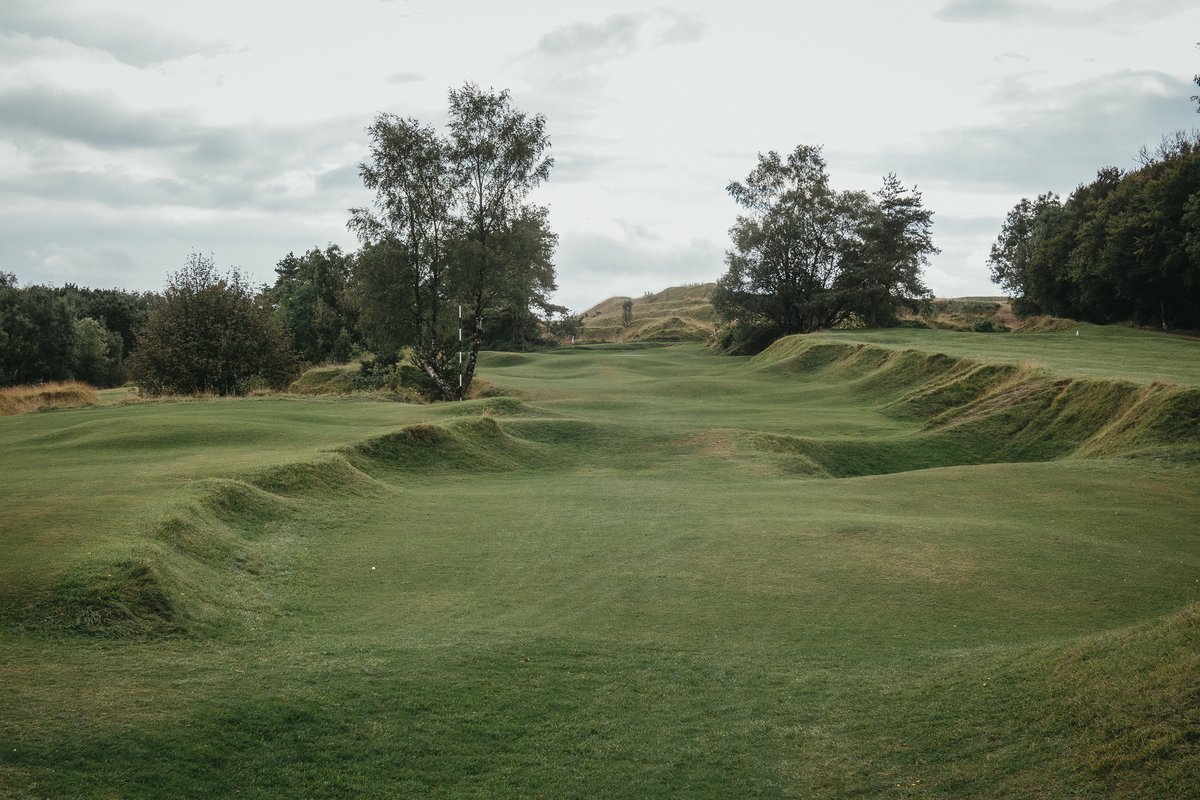 golfersimage's tweet photo. (4/5) Painswick

Wild, crazy and sometimes breathtakingly world class. You will never play a course like it, and some of you might never want to play it again after the first try. Se across common land and has some stunning views and interesting architecture.

Green fee: £18-£20 https://t.co/uokMMnFMzf