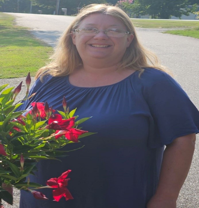 Congratulations to foster care case manager Angela Ray.  She was recently recognized as the GPS Award winner for the month of August for Anderson County. Congrats, Angela!
#DSSserves2023
#ThisIsWhyWeWork
#StrengtheningFamilies