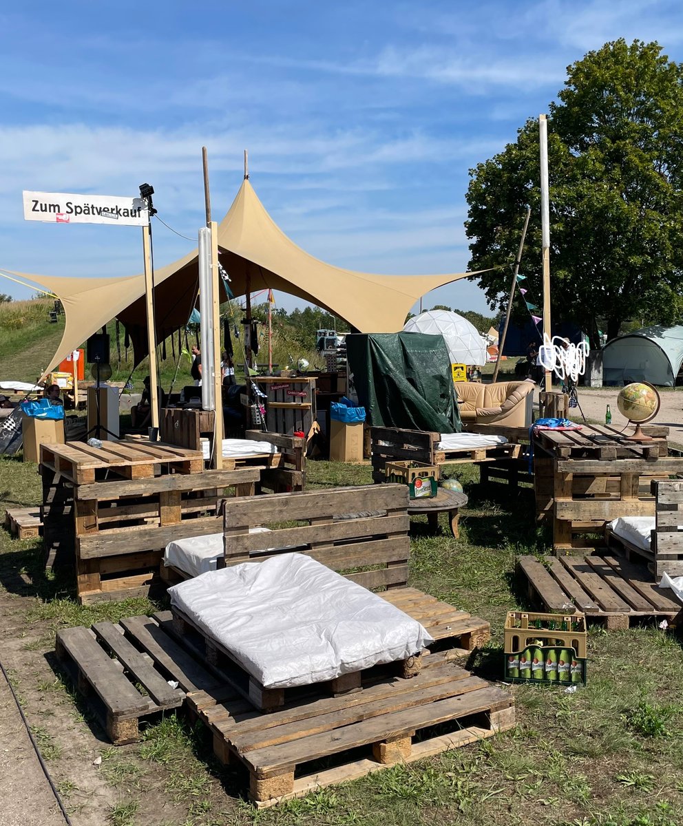 s_unteilbar's tweet photo. #CCCamp #Ziegeleipark #Mildenberg #CCCamp23 https://t.co/IMKVYcRHgu