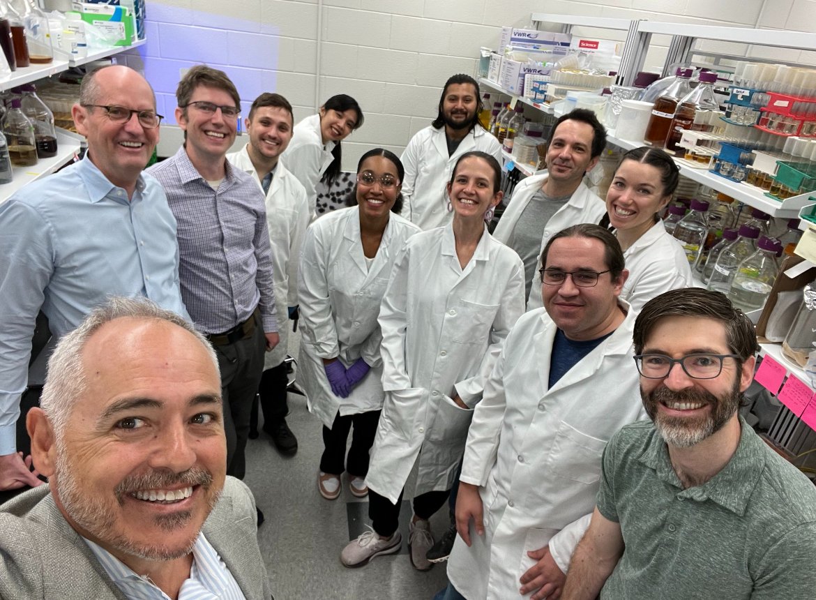 RatcliffLab's tweet image. Welcome to the official Twitter of the Ratcliff Lab! Here you'll find news updates, lab openings, and more! #Ratclifflab #WelcometotheMULTEEverse