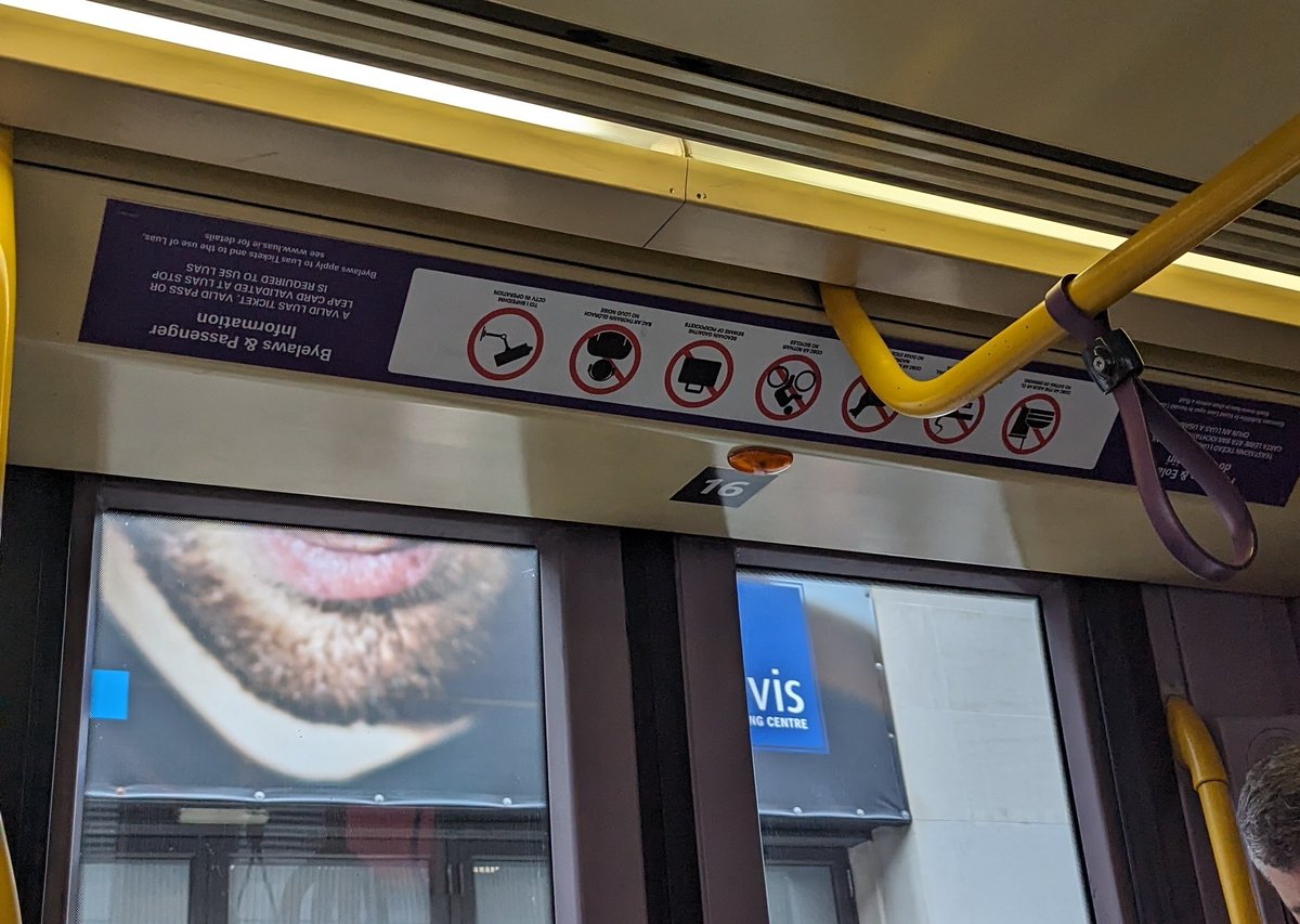 mpurcell2004's tweet photo. @Luas can you spot what is wrong with this photo???? https://t.co/5yPV2rrPKl