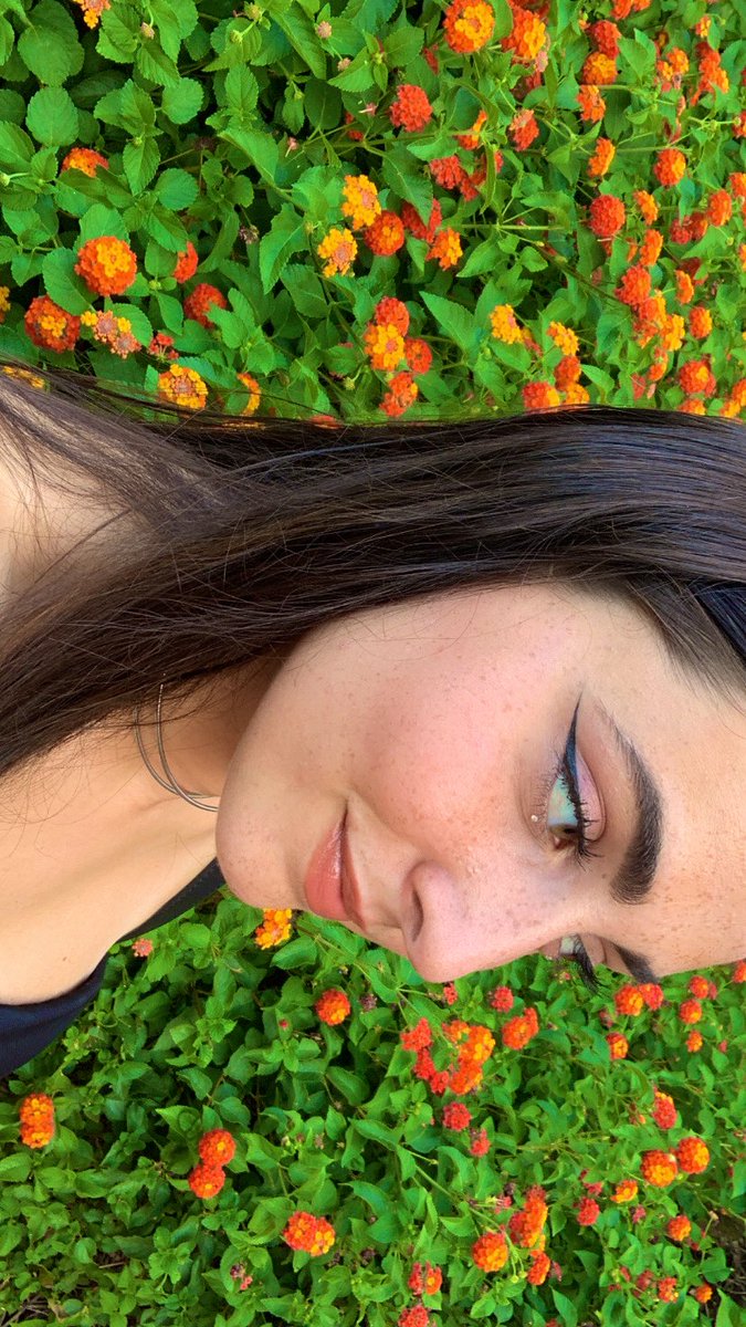 🦦🧡