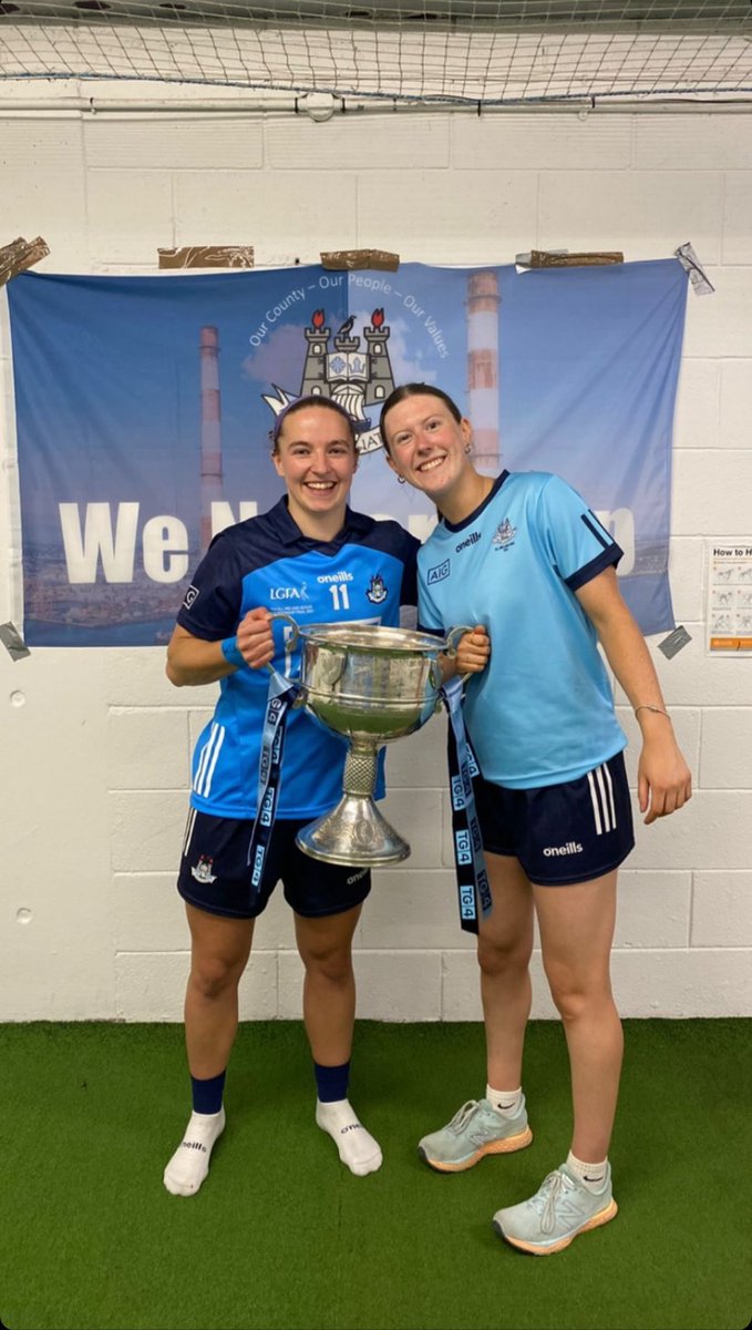 We are so incredibly proud of our Senior players Orlagh Nolan & Grace Dent 🧡🖤

Here they are with the Brendan Martin Cup 💙

#UptheDubs #Effortisequal