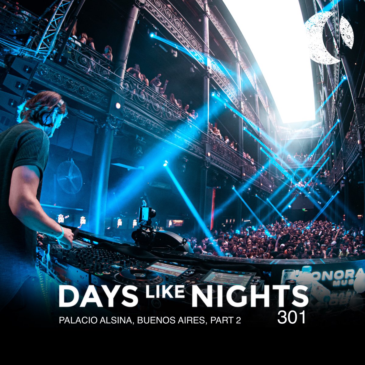 Every Monday on DanceTrax Radio at 23:00 Days Like Nights with Eelke Kleijn  
Website : dancetraxradio.com  
Stream : onlineradiobox.com/nl/dancetrax/?… 

 #radio #radioshow #onlineradioshow #onlineradiobox #eelkekleijn #deephouse #deephousevibes #deephousemusic #dancetraxradio