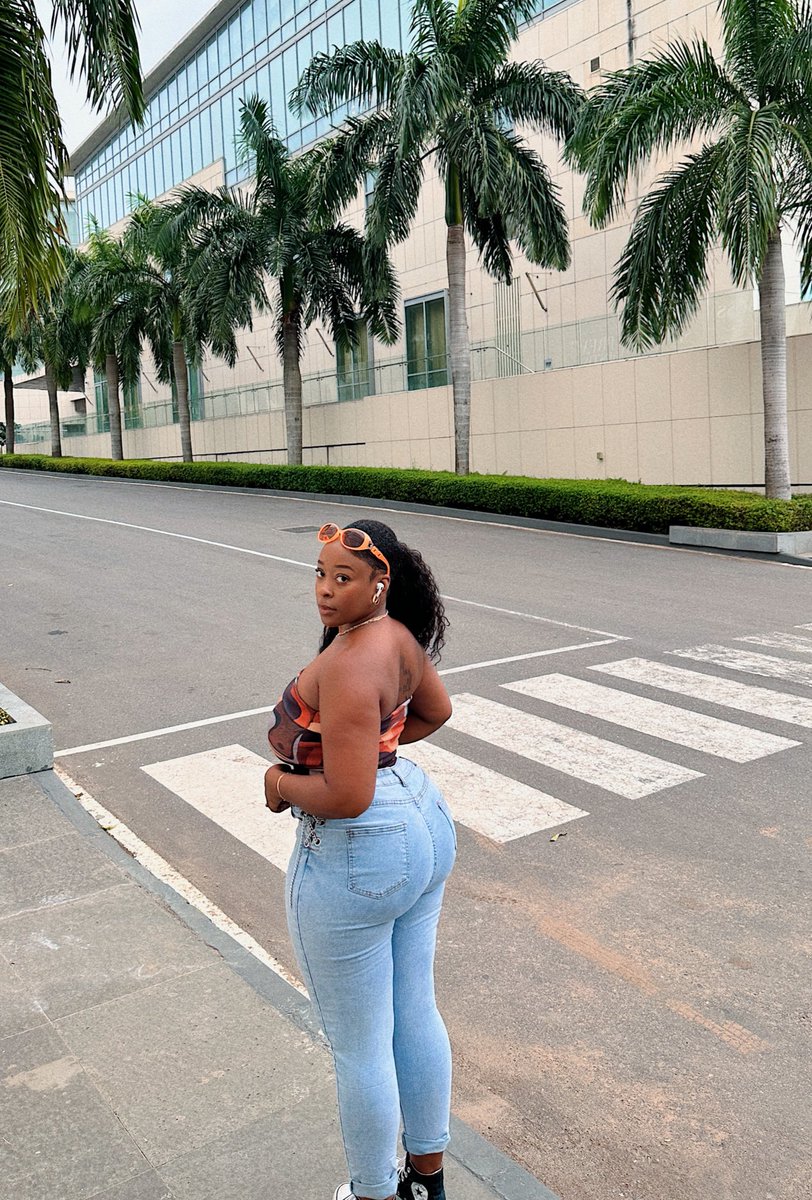 __Epiphanyy's tweet photo. Can’t be my equal, don’t know what you heard https://t.co/VkkrkkYSiL