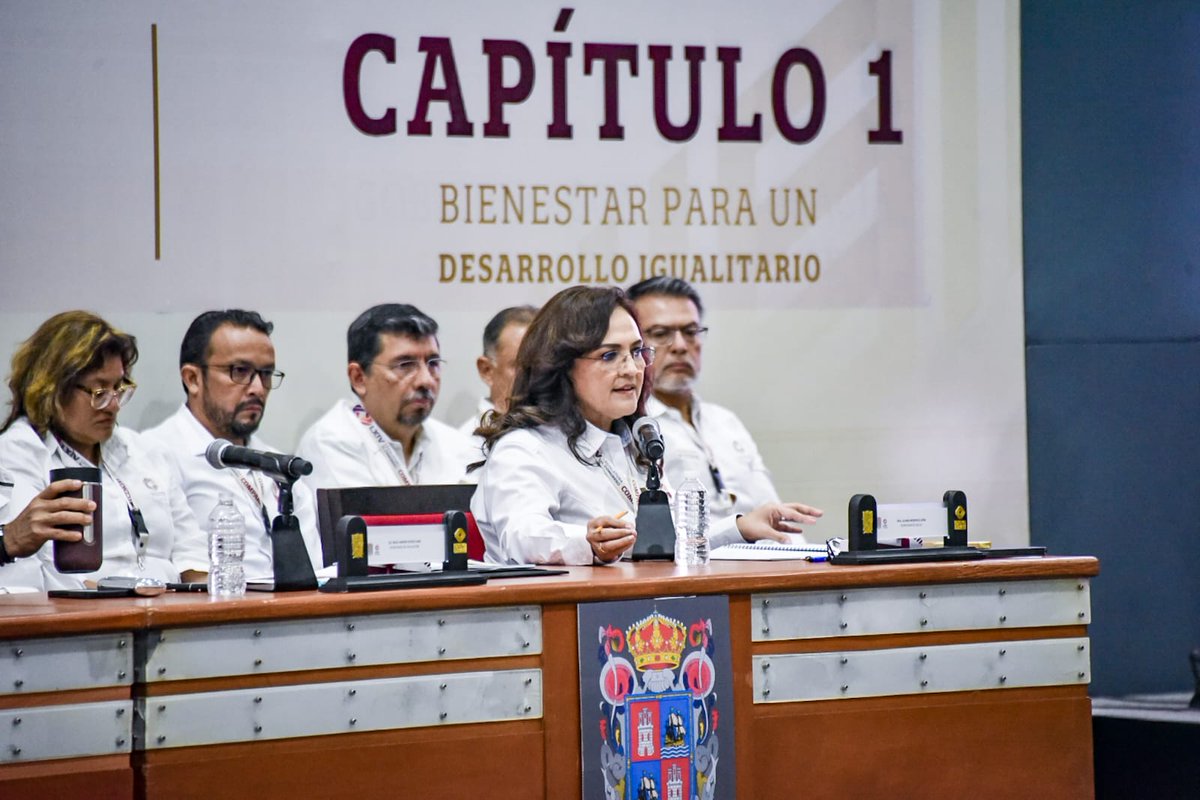 DraLilianaML's tweet photo. Con la rendición de cuentas a los ciudadanos cumplimos con la transparencia de las acciones en salud.

#SomosSecretaríaDeSalud #SaludParaTodos #Comparecencia #Layda2Informe https://t.co/eFuju43H36