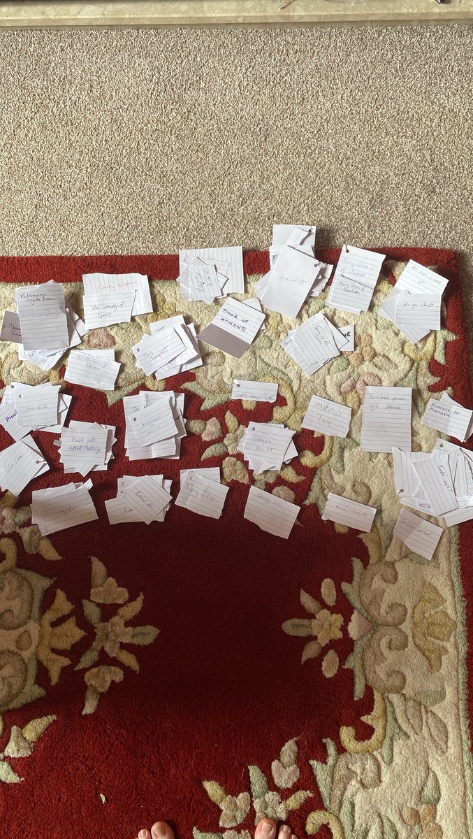 The results are in! We won’t bore you with the results of  ALL 37 plays, but the favourites definitely were A Midsummer Nights Dream (12), The Tempest (9), Hamlet (9) and Macbeth (9) 🌸🌊💀🗡️ #shakespeare #shakespearejukebox