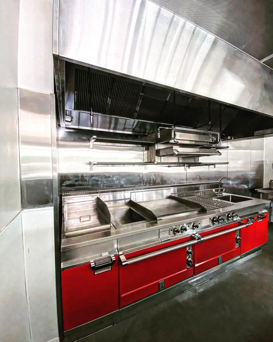 HestanTeam's tweet image. When things start coming together 🔴
.
.
.
📷: @alchemydistillery
#hestan #chefwork #chefofinstagram #cheftable #chef💯 #foodandbeverage #backofhouse #gastronomy #restaurantlife #hestan #michelin #michelinguide #finedining #restaurantinteriors #restaurantview