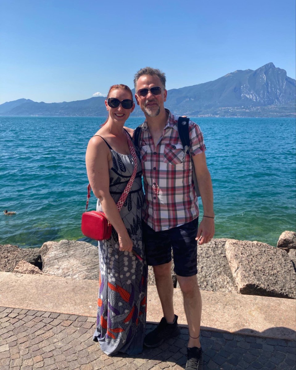 ToraWilsonMusic's tweet photo. Itโs been a beautiful views, gorgeous lake, mountains, photos with husband, paddling, Aperol spritz kind of a day in Italy today! #redhead #soprano #italy #torridelbenaco #lakegarda #honeymoon #whitelegs #factor50 #happy #love #fun #nofilter @ABGuitartech https://t.co/iLd0fqsfxq