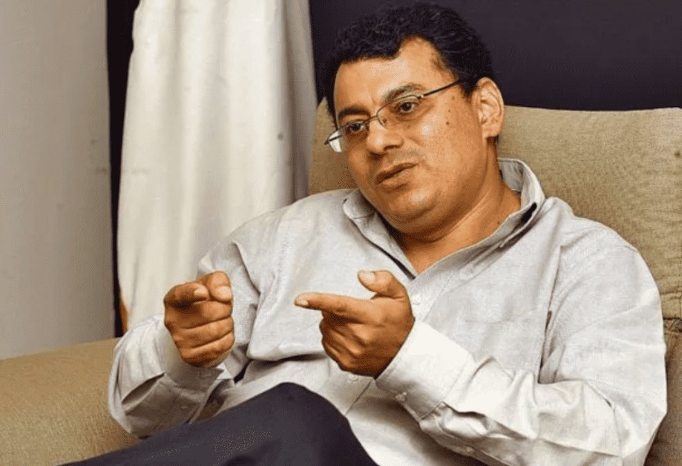 MAGISTRADO EN EL TSE DEL FMLN ES ENVIADO A JUICIO POR MALVERSACIÓN DE FONDOS

Julio Olivo, cuota del FMLN en <a href="/TSEElSalvador/">Tribunal Supremo Electoral 🇸🇻</a>, está siendo acusado por malversar $143,032.00, reflejadosdos en contratos suscritos por el organismo colegiado para las elecciones presidenciales de 2019.