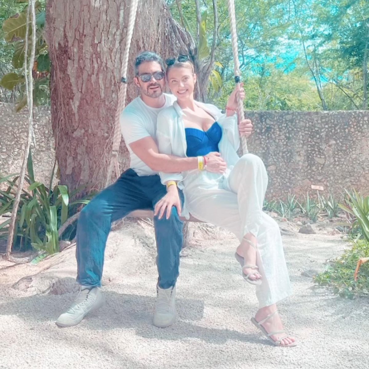 #PepeGamez y #MadisonAndersonBerrios lucen muy alegres en familia💜🥰 (📸: Instagram)