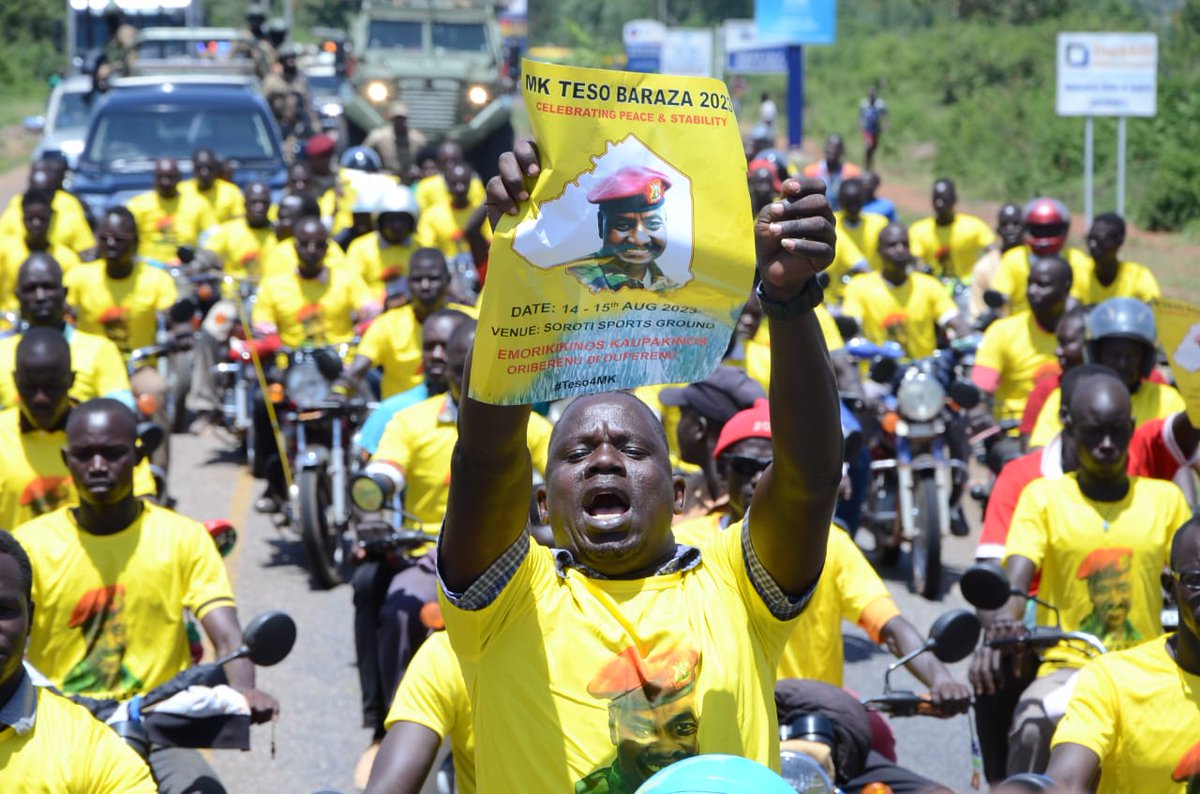 DaudiKabanda's tweet photo. The MK Movement wishes to thank the people of Teso for the overwhelming support towards Gen. Muhoozi Kainerugaba the Chairman of the MK Movement. Thank you so much for welcoming him in big numbers to Teso all the way from Bukedea, Kumi, Ngora until we entered Soroti City. https://t.co/g2BseSTMeu