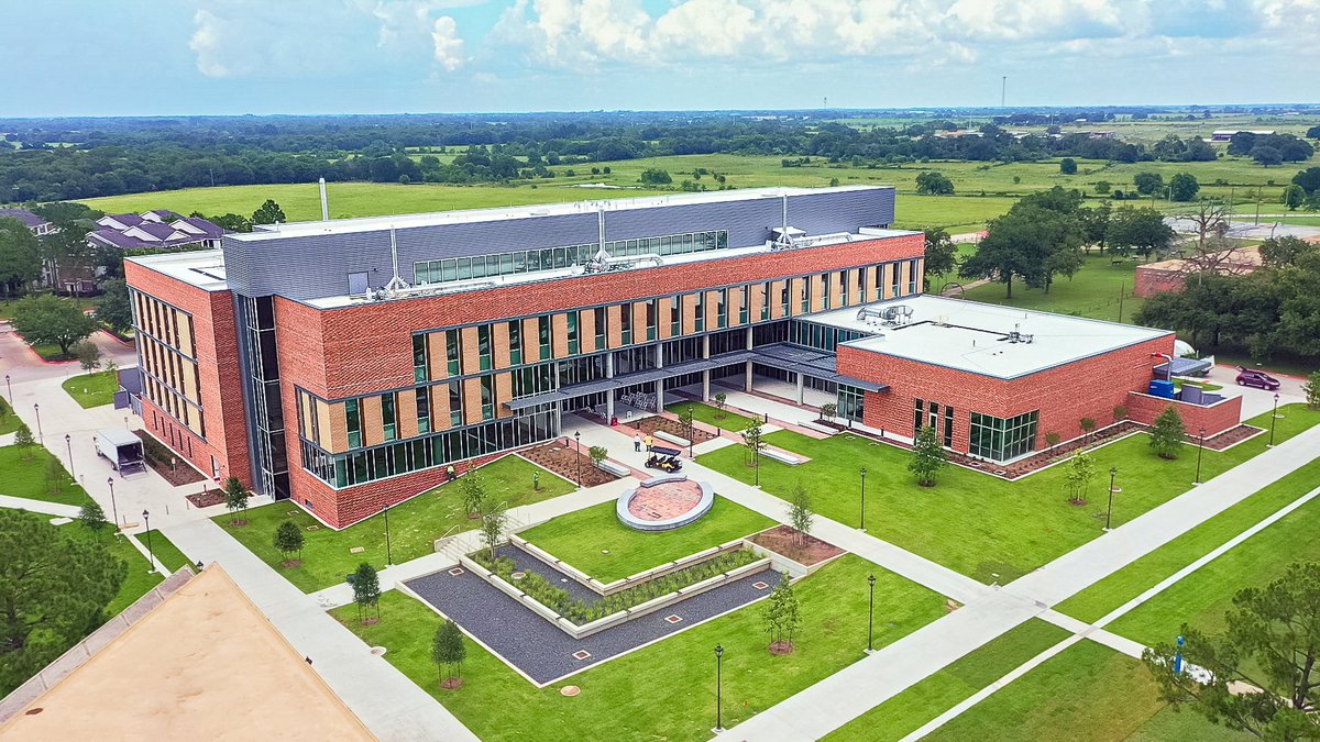 PVAMUGMC's tweet photo. Happy 147th Birthday to our HBCU, THEE Illustrious Prairie View A&amp;M University!💛💜 https://t.co/b47KrTljzG