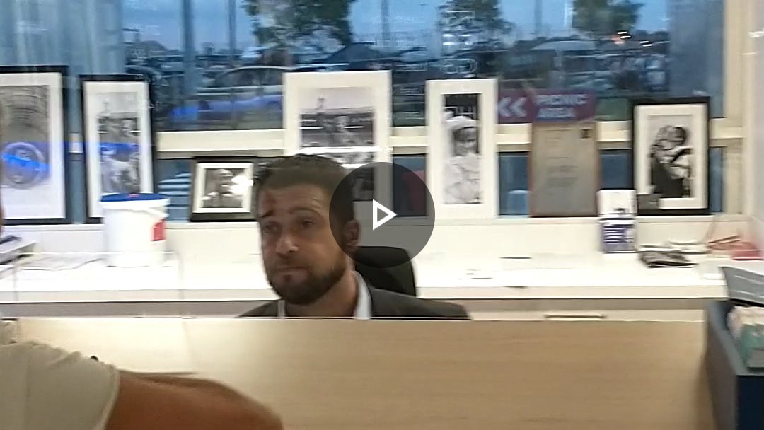 Stuart40742021's tweet photo. This is the customer service bozo who refused to tell me why Le Shuttle is delayed by 3 hours, and then threatened to call security when I asked to speak to a manager. https://t.co/WqSgenf2pW