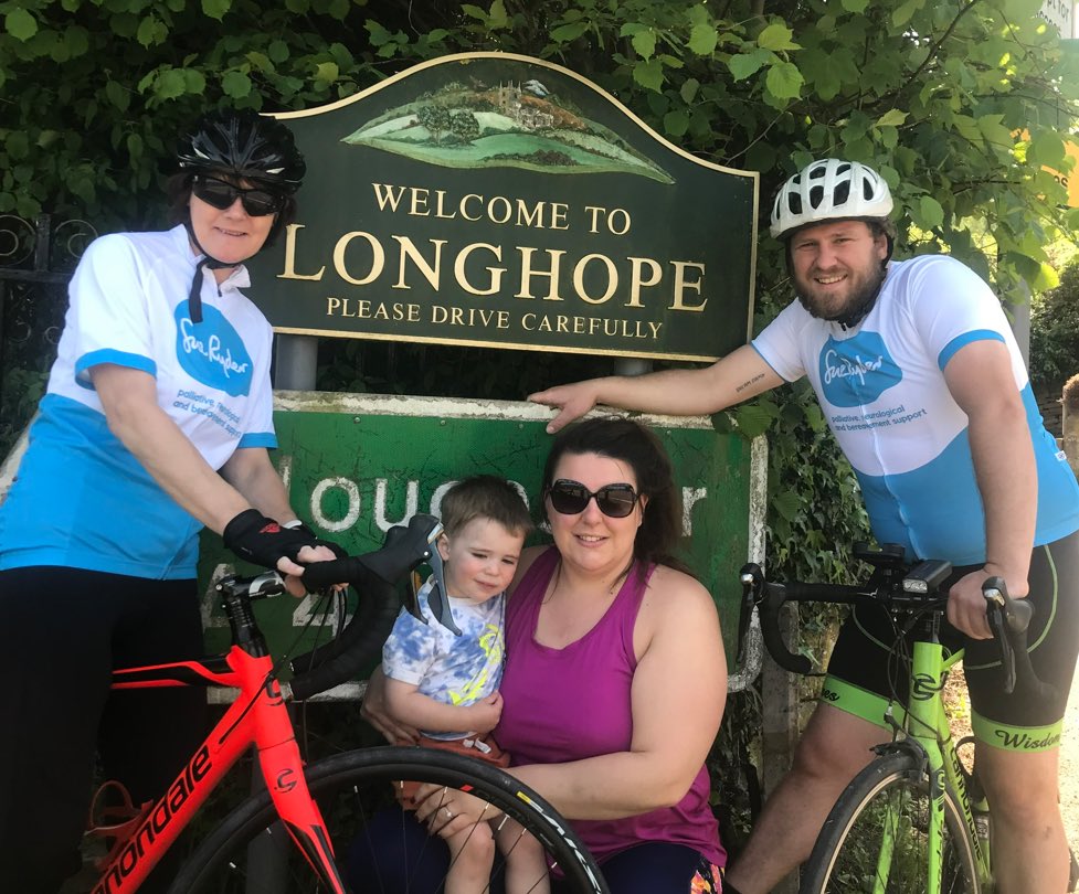 Elliott Davis sets off on his 800-mile cycle this Friday in aid of the Sue Ryder charity! 🚲

Link below for their Just Giving page. Read more in the shared post!

Best of luck, Elliott. All at Bream AFC are behind you. 💪

justgiving.com/page/sj-morgan…