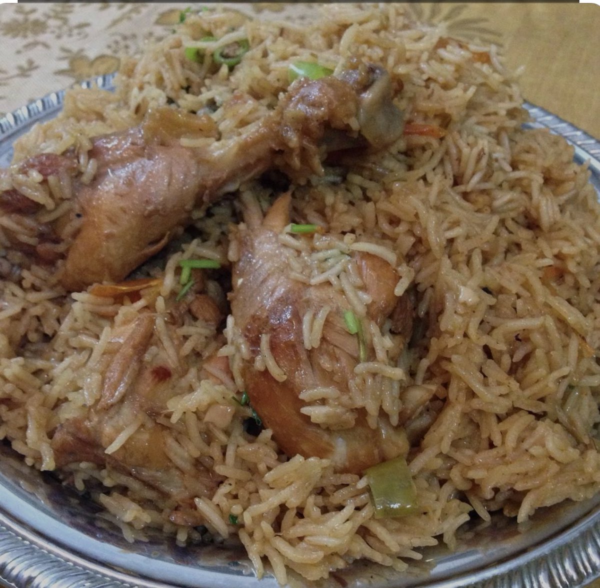 Aukhans1's tweet photo. @DanQayyum The Beat Yakhni Pulao is in Shadi/ walima Degi Pulao less Popular in cities now days 
Savor is different but still good https://t.co/cVpxX7YIsu