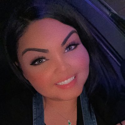destlynn08's tweet photo. #NewProfilePic https://t.co/YdKBDMaE93